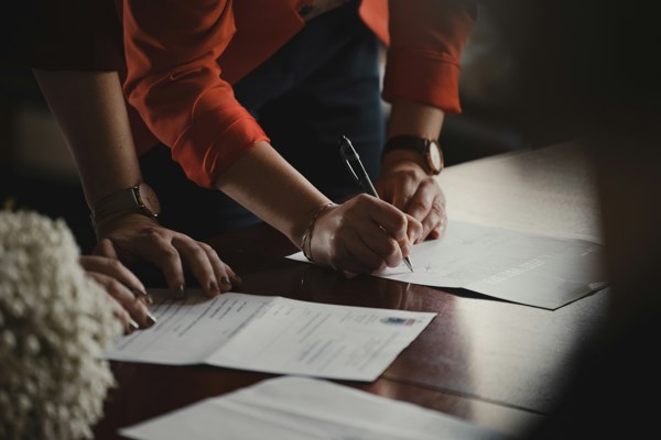 Contracts (1)